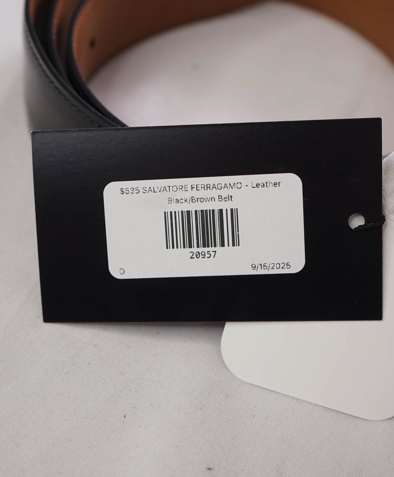 $535 FERRAGAMO - Reversible Leather Black/Brown Belt - 40W