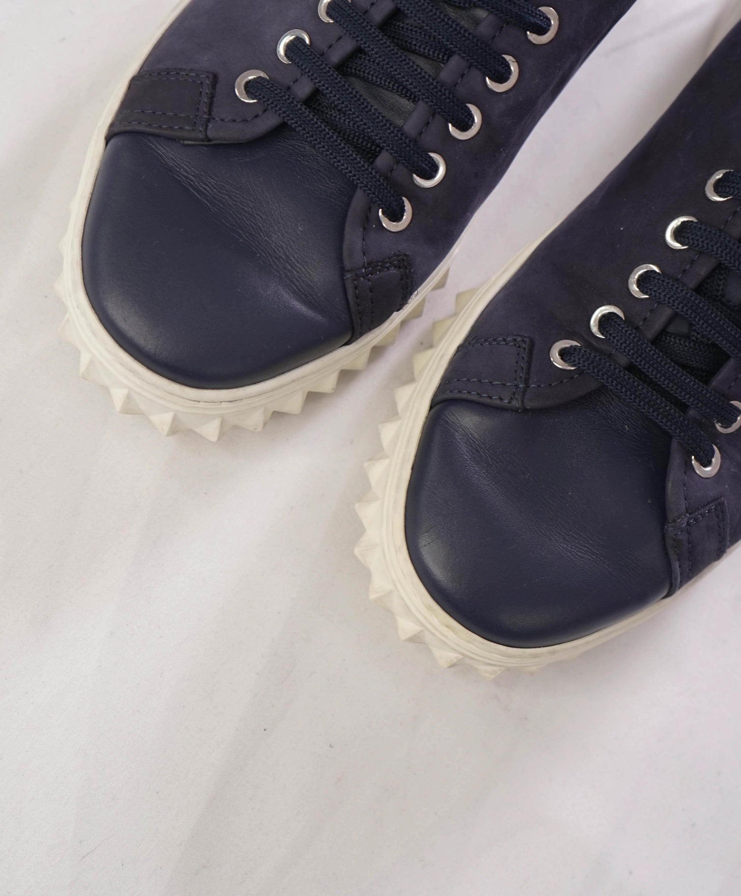 $750 FERRAGAMO - *Rhinoceros* Navy Gancini Sneaker - 7 M
