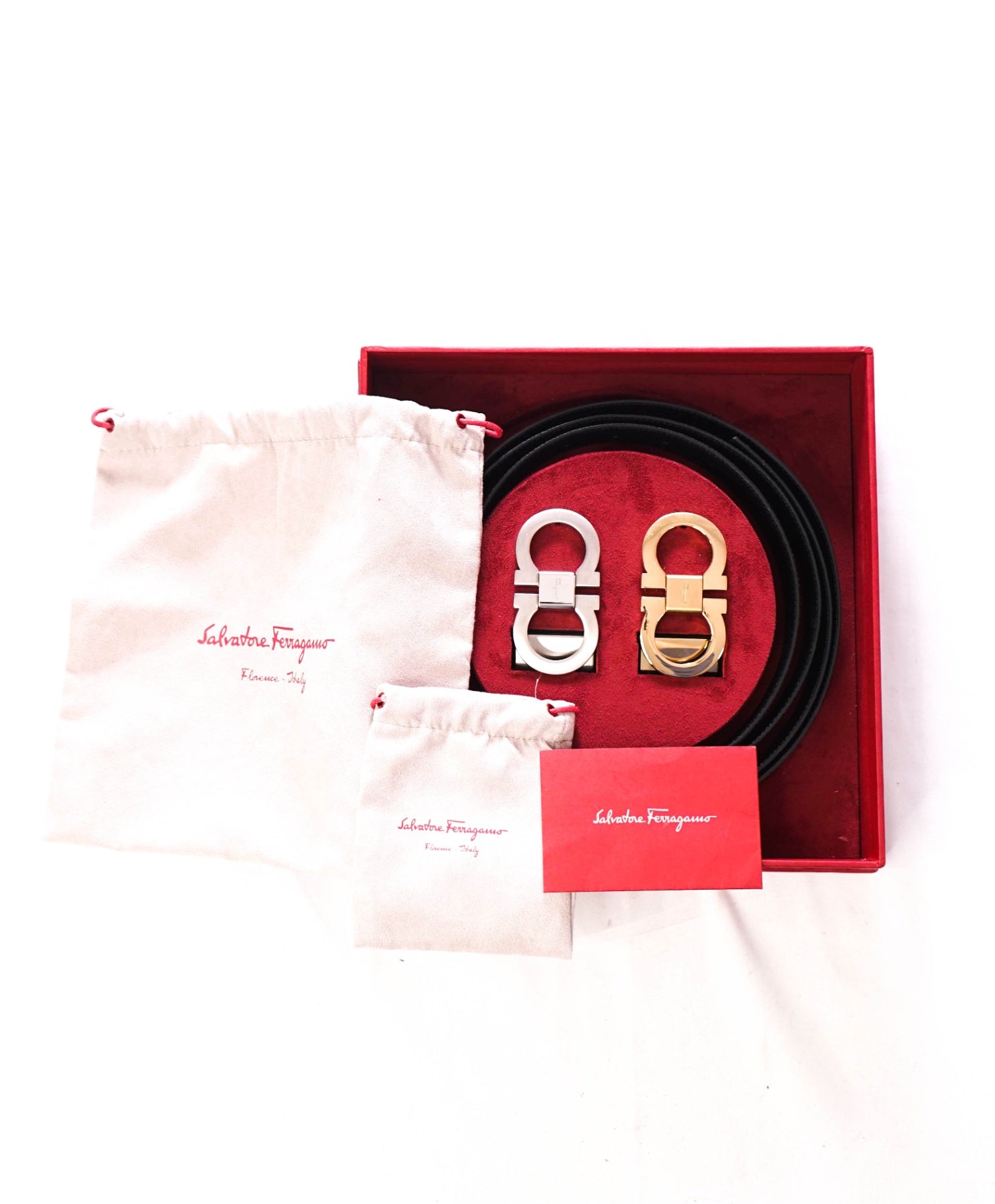 $1,090 "2" FERRAGAMO - Leather KIT Smooth/Pebble Belt - 33W