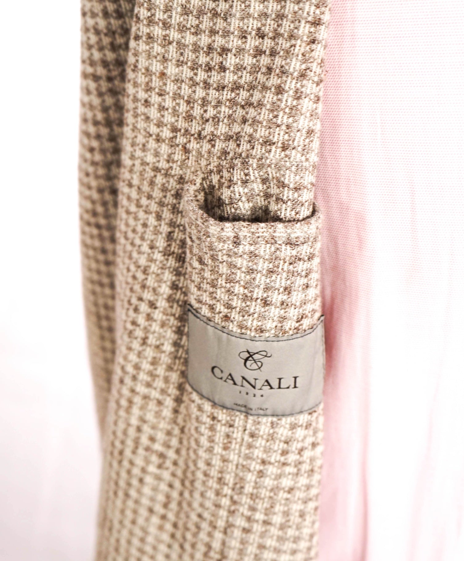 $1,895 CANALI - Textured Beige Cotton/Linen Sport Coat - 42R