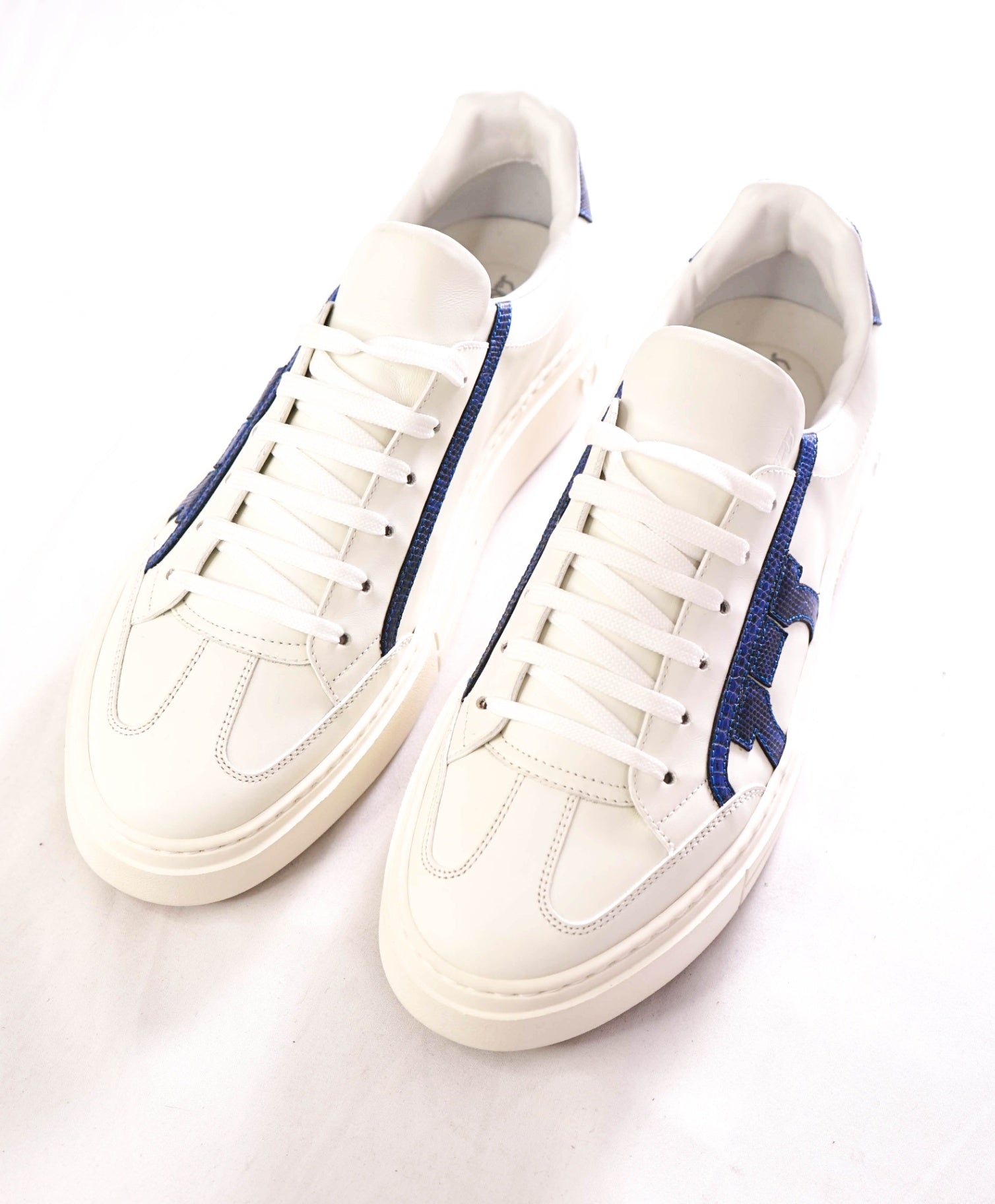 $795 SALVATORE FERRAGAMO - *BORG 5* Gancini Sneaker - 10 M