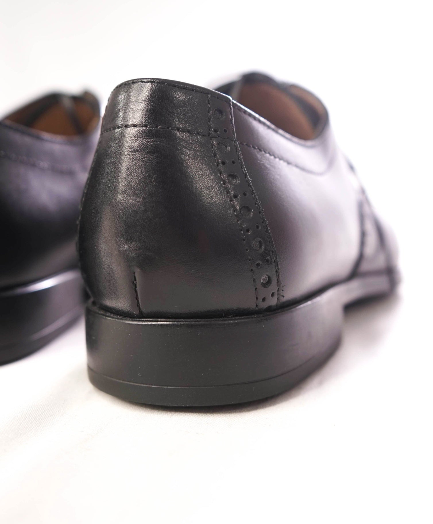 $950 SALVATORE FERRAGAMO - "Riley" Leather Black Oxfords - 7 D