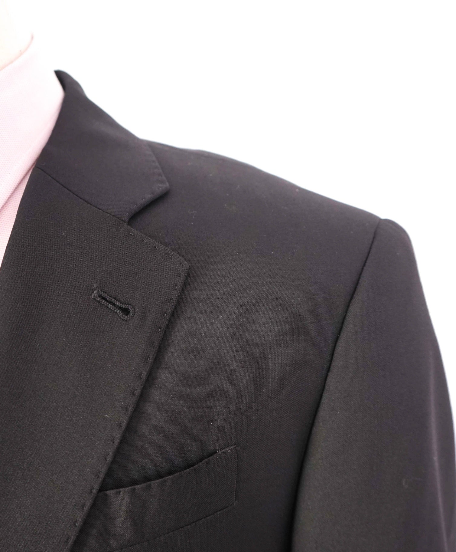 $1,995 EMPORIO ARMANI - Wool Solid Black "G LINE" Suit - 40R