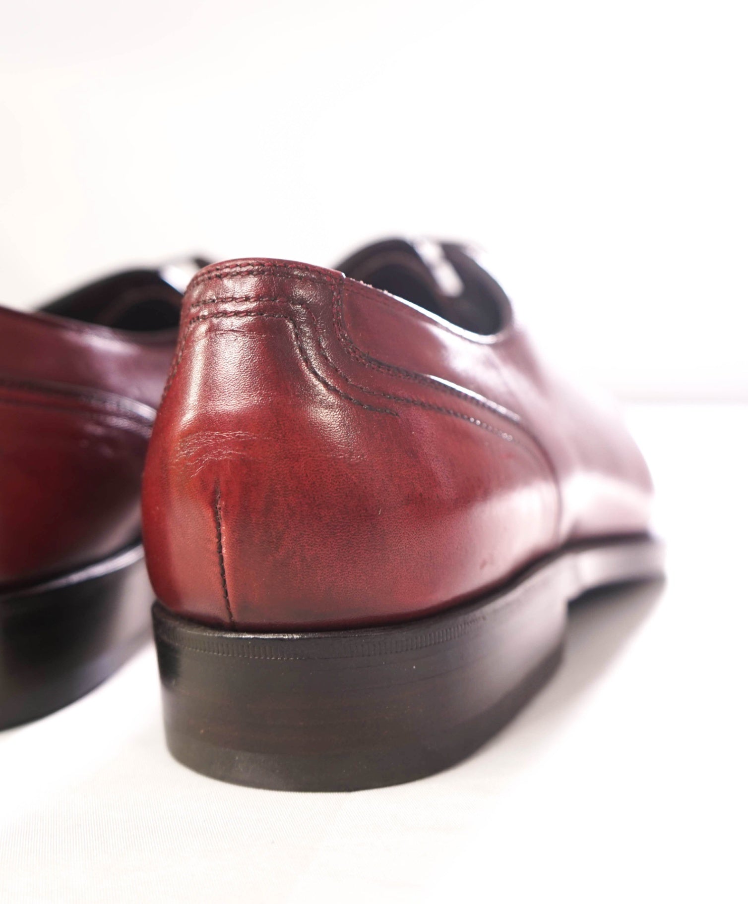 $1,395 FERRAGAMO - TRAMEZZA Burgundy "BARCLAY" Oxfords - 7.5 D