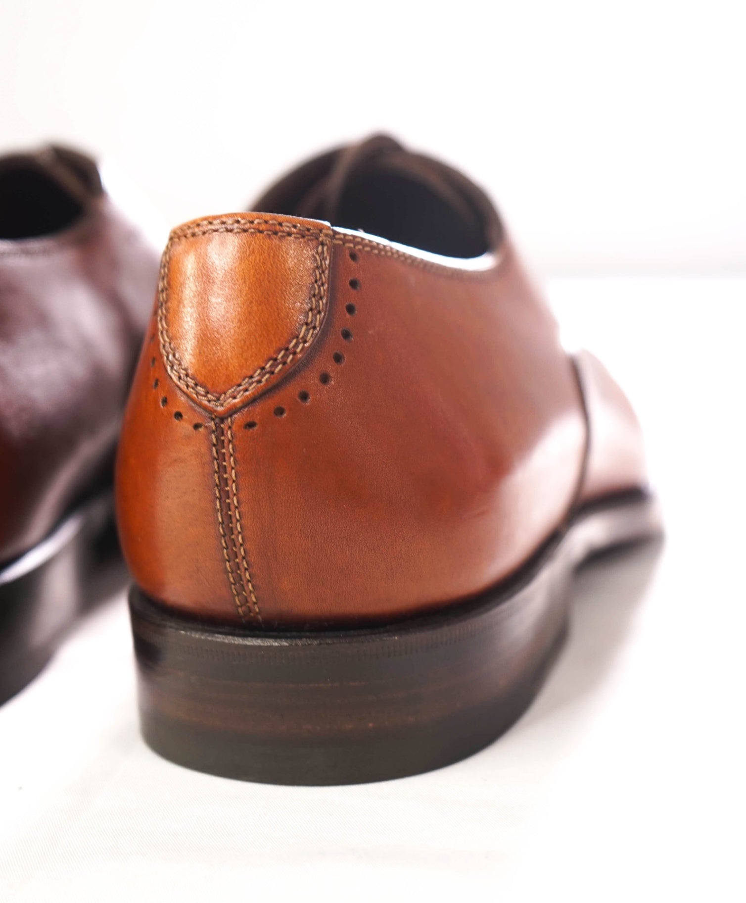 $1,490 FERRAGAMO - "TRAMEZZA" Brown "SETTIMO" Oxfords - 7.5 EE