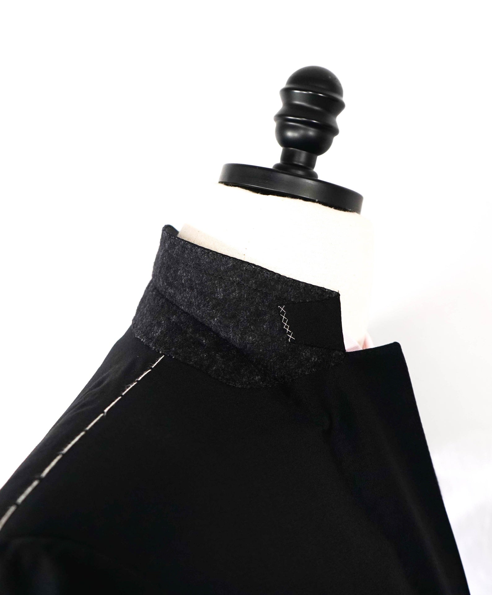 $4,590 ERMENEGILDO ZEGNA - Solid Black "TROFEO" Wool Suit - 42L