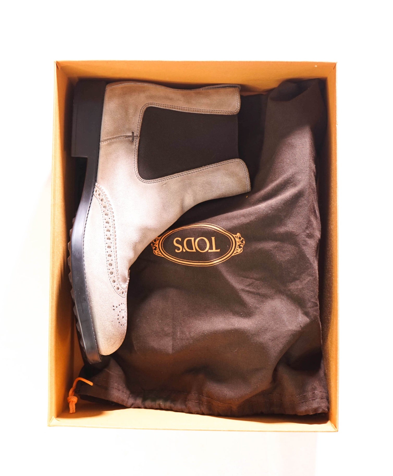 $1,045 TOD'S - Suede Neutral Stone Wingtip Chelsea Boots - US 9.5 (UK8.5)