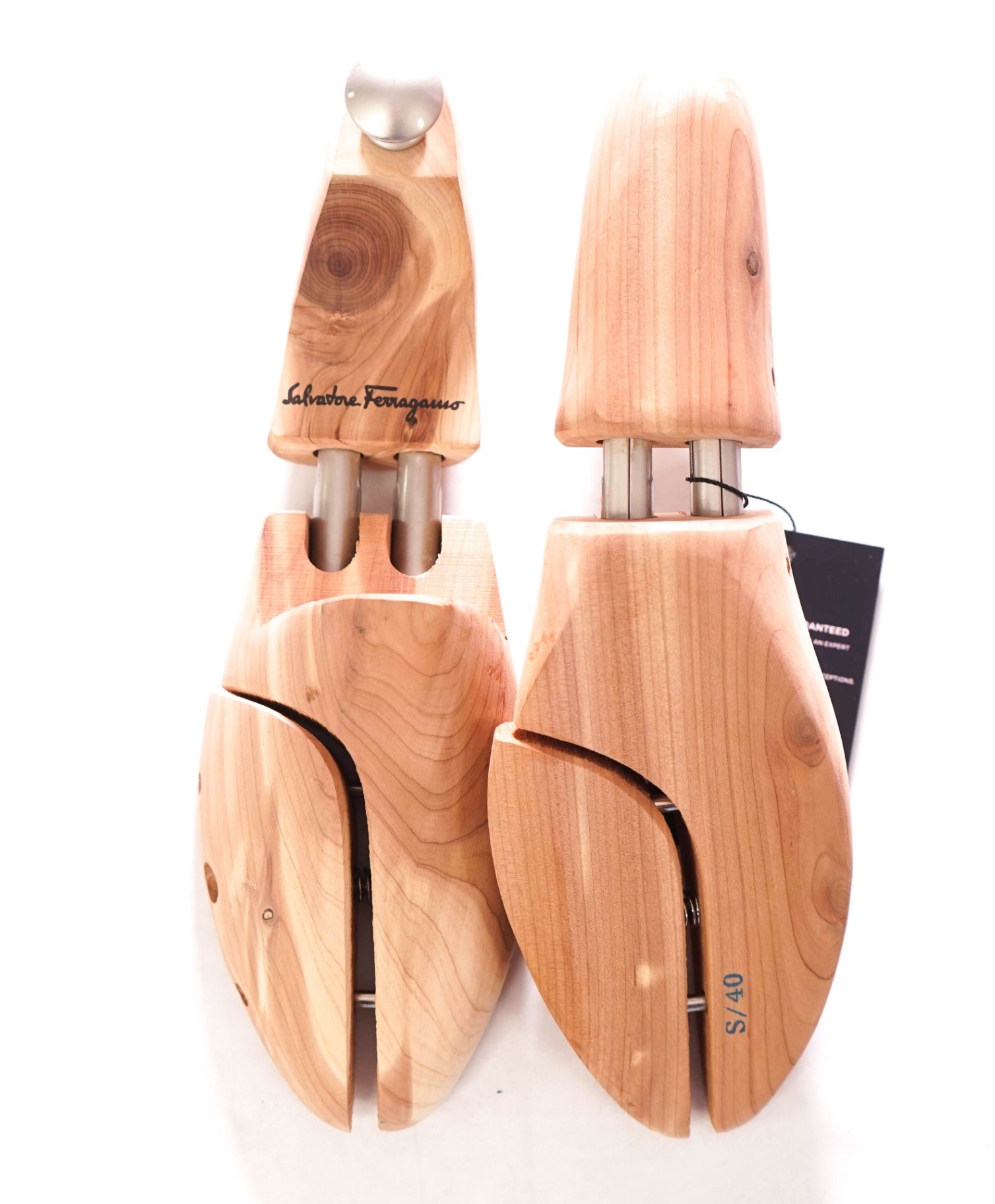 SALVATORE FERRAGAMO - Cedar Shoe Tree - US 7 (40EU)