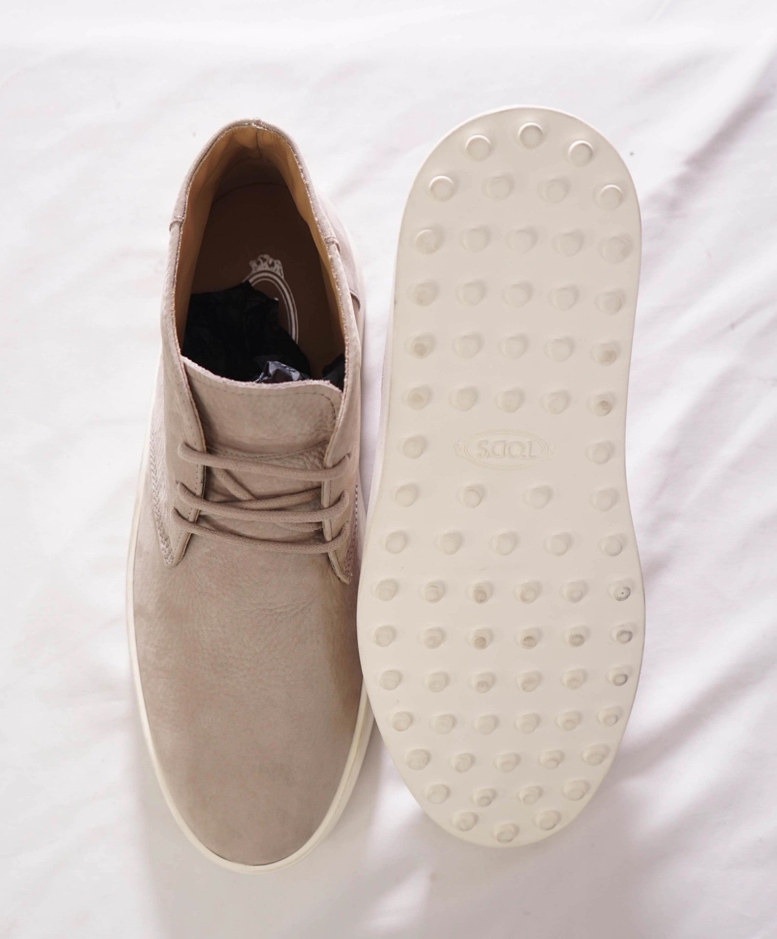 $750 TOD'S - Suede Gray Chukka boots - US 8 (7UK)