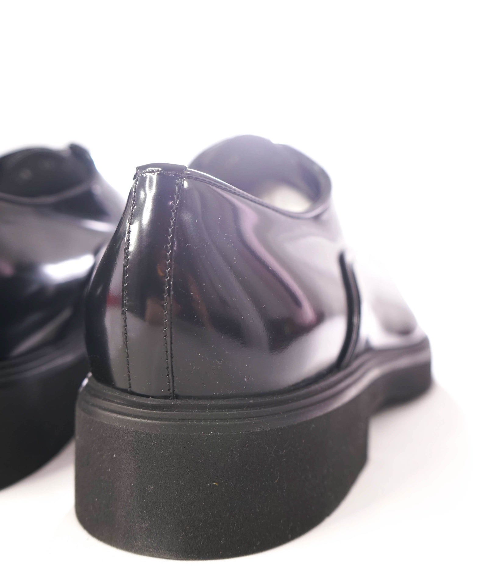 $950 FERRAGAMO - Leather Black "FIORINO" Lug Sole Oxfords - 11 M