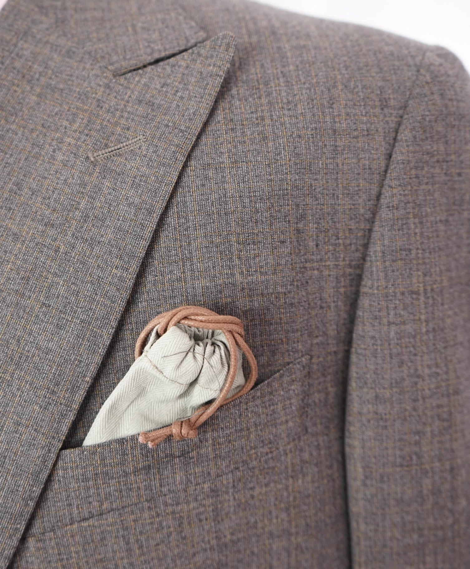 $2,195 CANALI - Wool "impeccabile" Gray Double Breasted Blazer - 38R