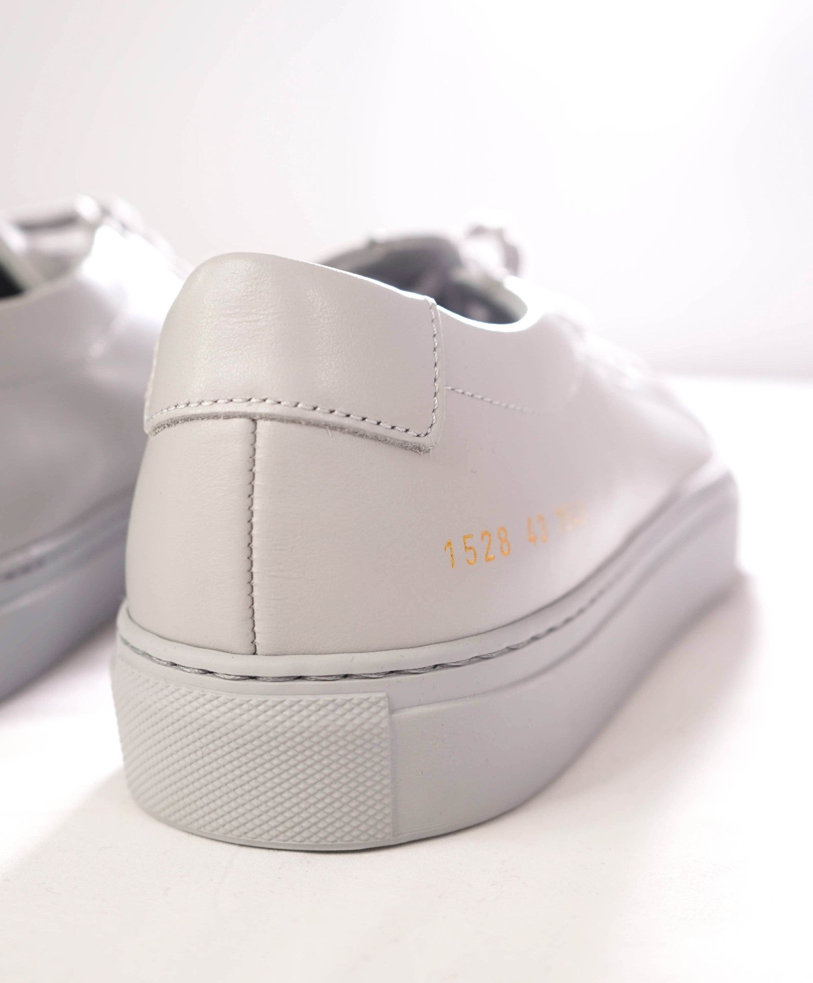 $335 COMMON PROJECTS - "Achilles" Leather Gray Sneakers - US 10 (43EU)