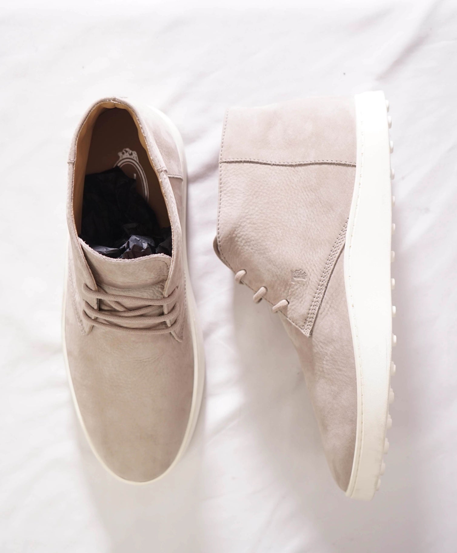 $750 TOD'S - Suede Gray Chukka boots - US 8 (7UK)