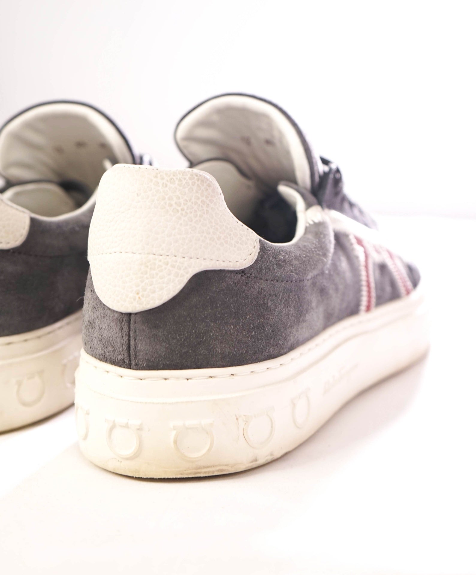 $795 FERRAGAMO - "BORG 5" Gray Leather Sneakers - 8.5 M