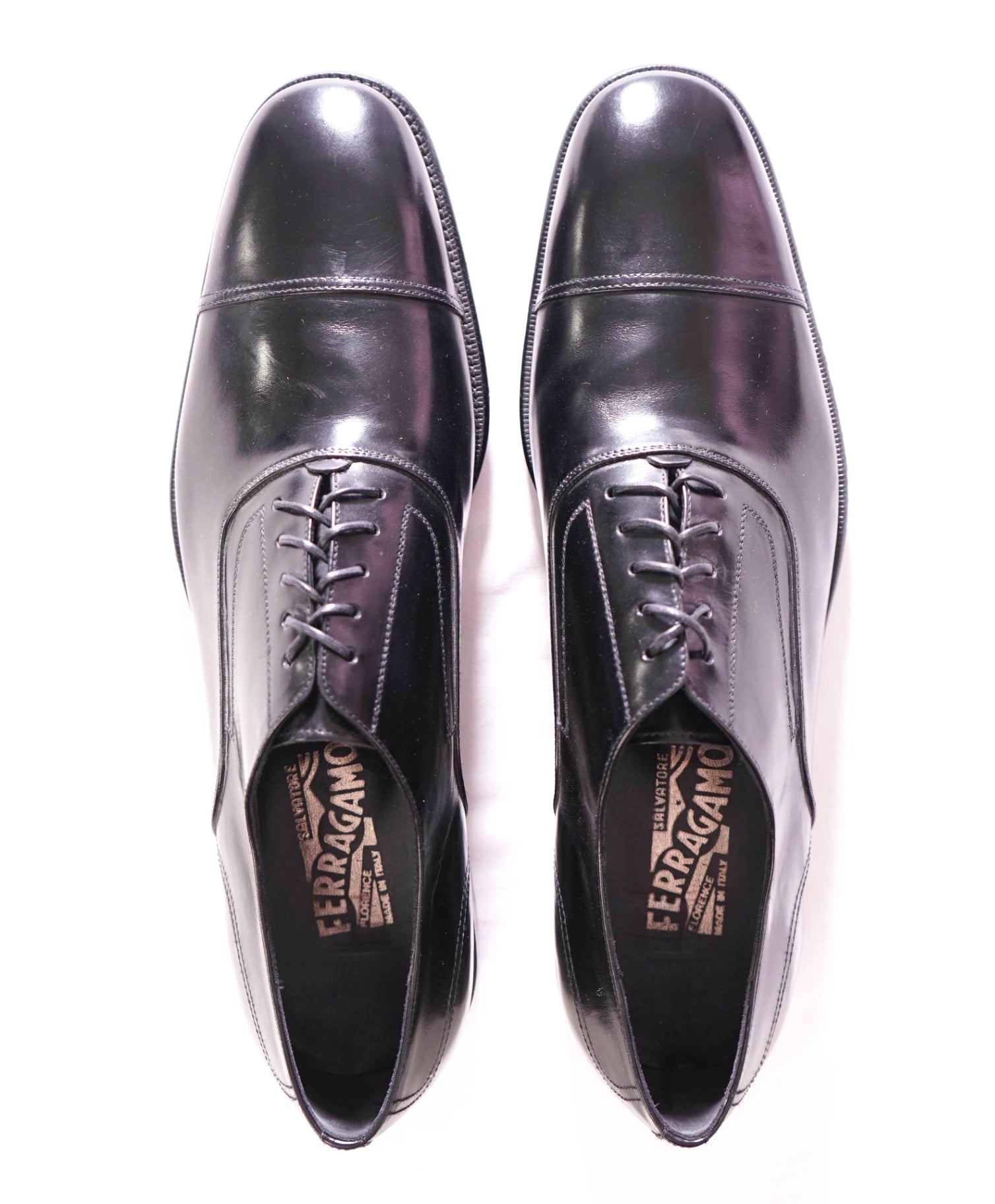 $895 SALVATORE FERRAGAMO - Leather Black Cap Toe Oxfords - 9 D