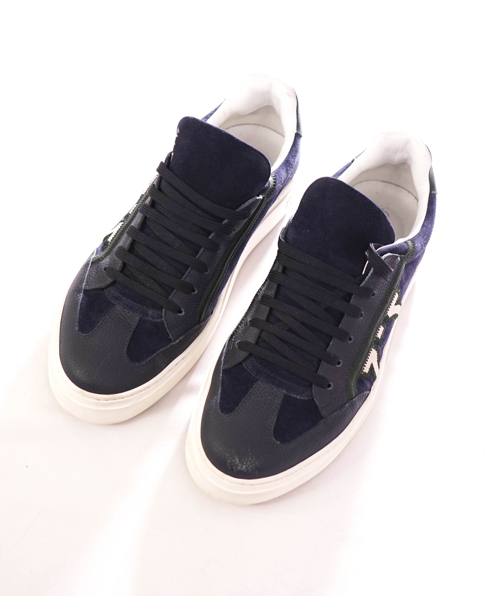$795 FERRAGAMO - "BORG 5" Leather Blue & Green Sneakers - 8.5 M