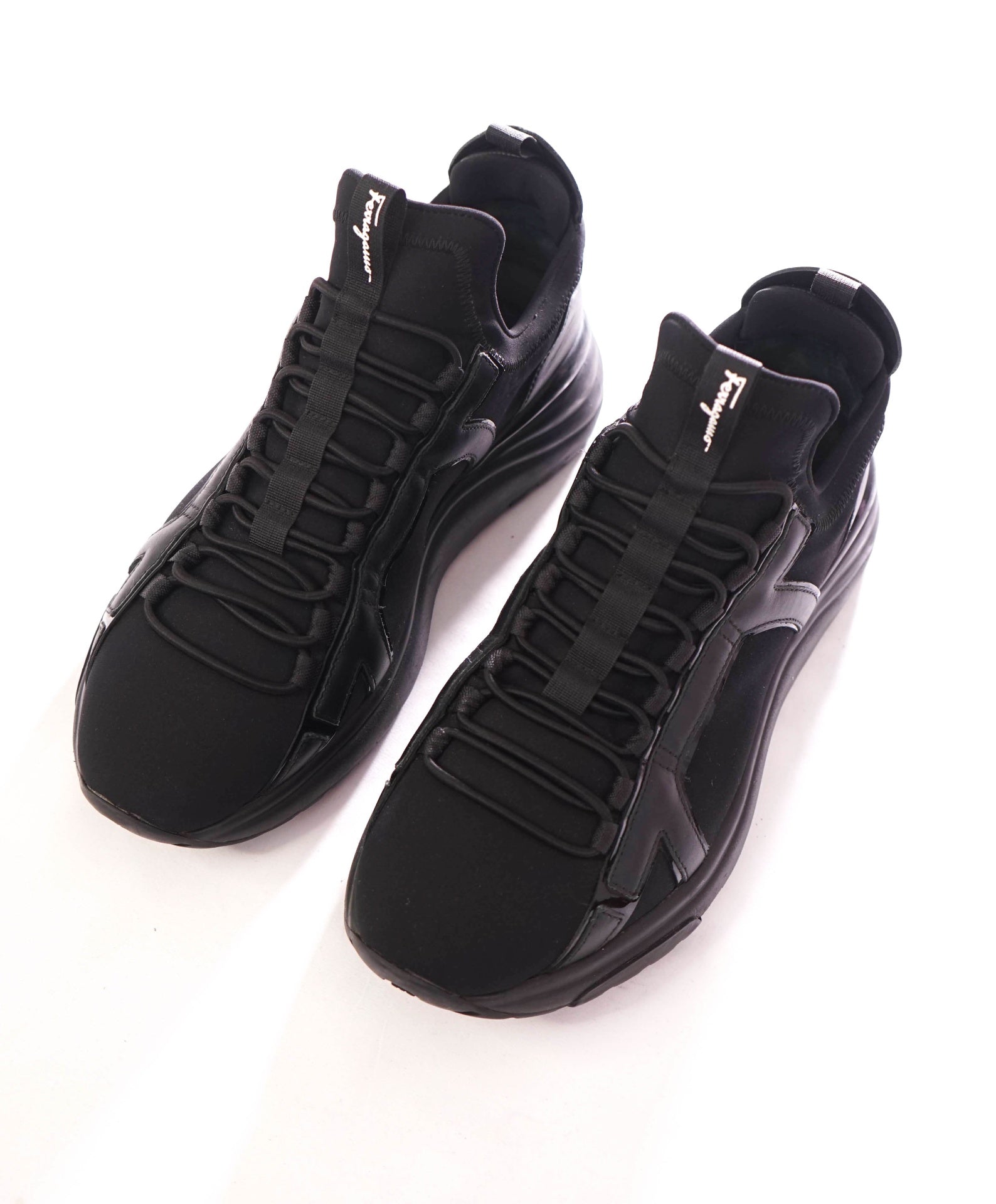 $850 SALVATORE FERRAGAMO - Black Runner Sneakers - 8.5 M