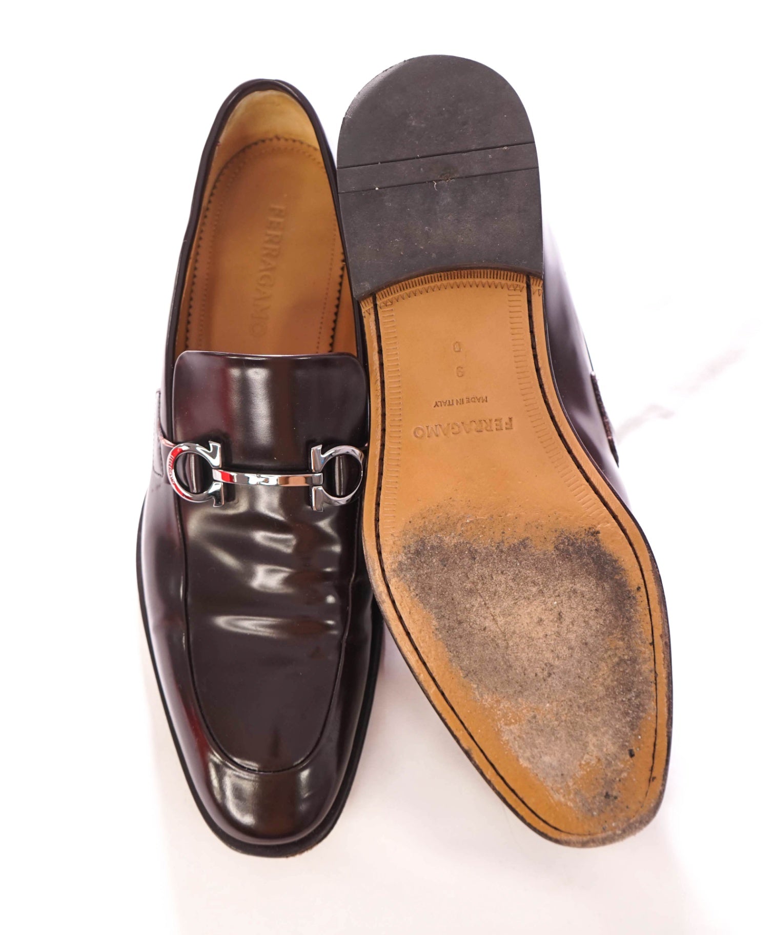 $1,150 FERRAGAMO - Leather Brown "FINLEY" Loafers - 9 D
