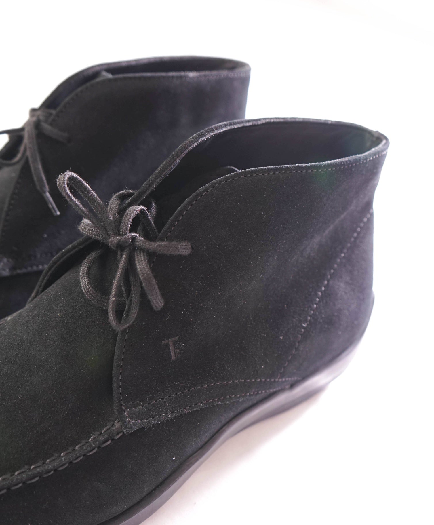 $750 TOD'S - Suede Black Chukka boot - US 9.5 (UK8.5)
