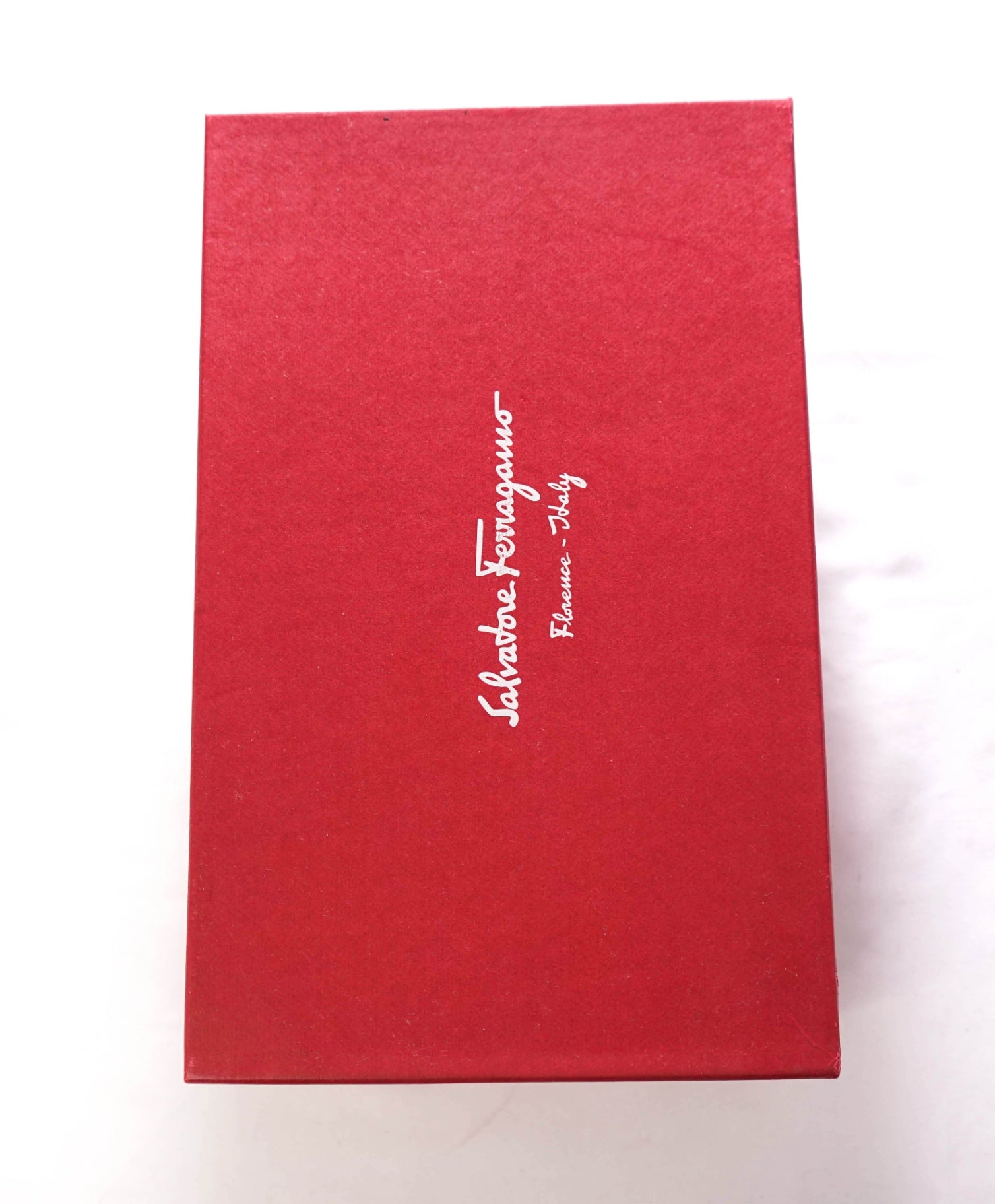 $850 FERRAGAMO - Leather Fenice Black Loafers - 8.5 3E