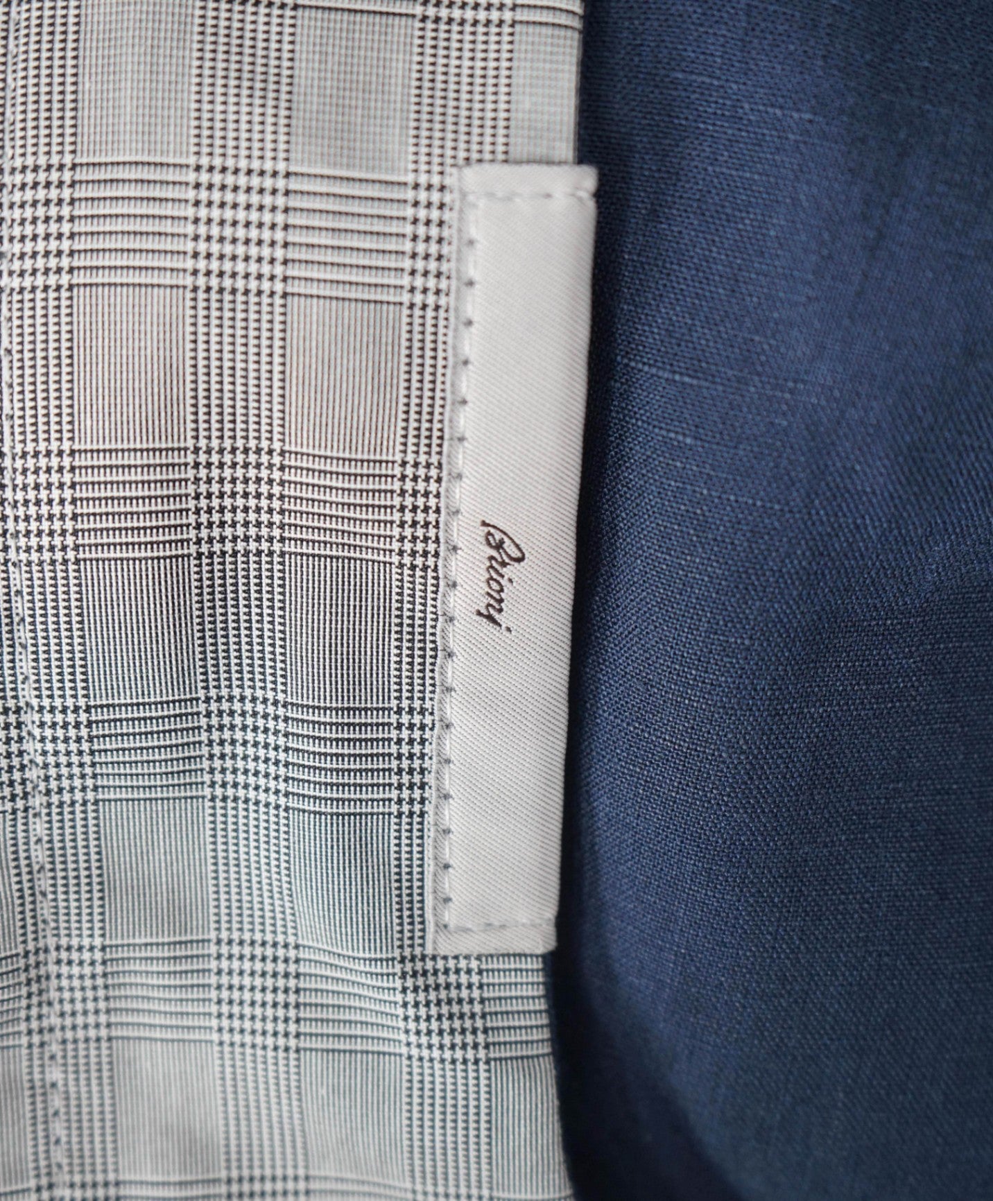 $1,195 BRIONI - Linen Navy Blue 5-Pocket Logo Patch Pants - 46W