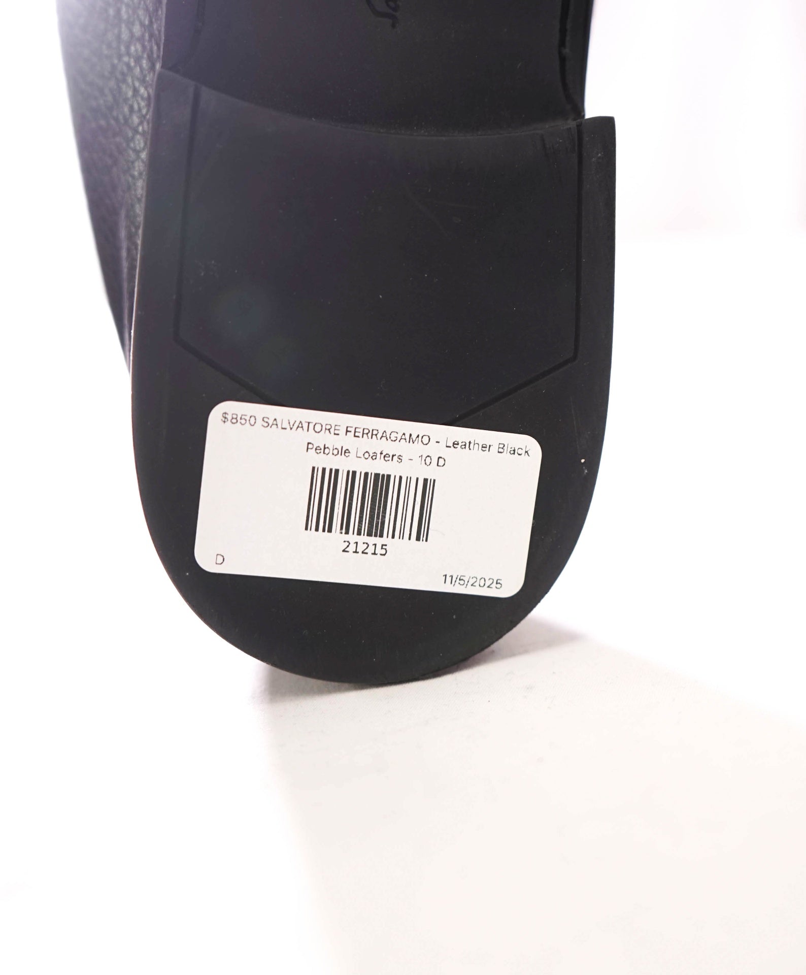 $850 FERRAGAMO - *GRANDIOSO* Leather Black Pebble Loafers - 10 D
