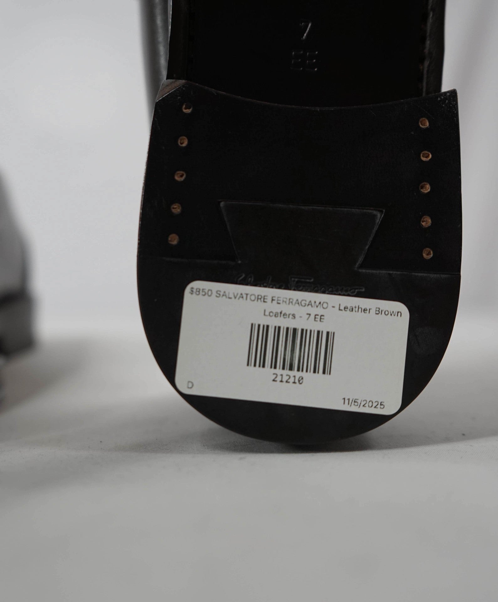 $850 SALVATORE FERRAGAMO - Lug Sole Leather Brown Loafers - 7 EE