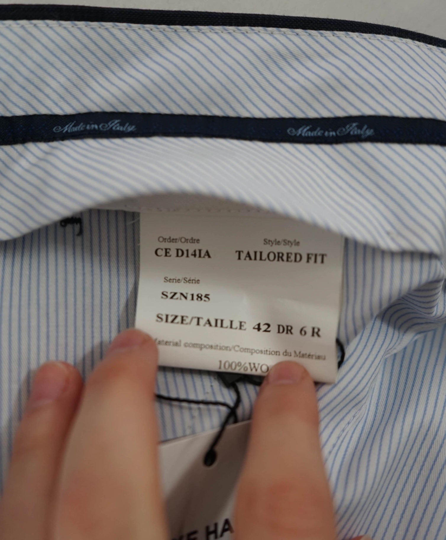 $400 SAKS FIFTH AVENUE - Wool Navy Blue Plaid Pants - 36W