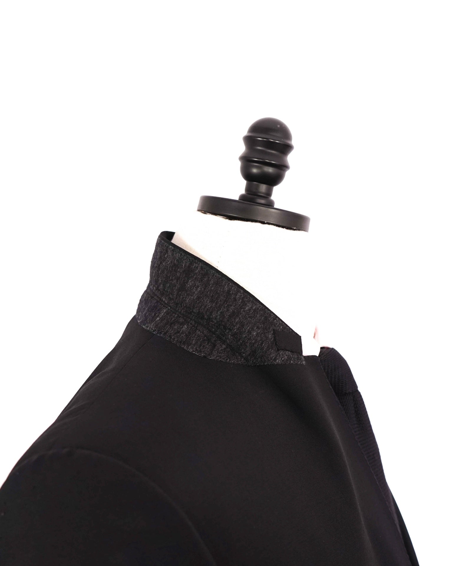 $2,395 BURBERRY LONDON - Solid Black Wool Suit - 40L