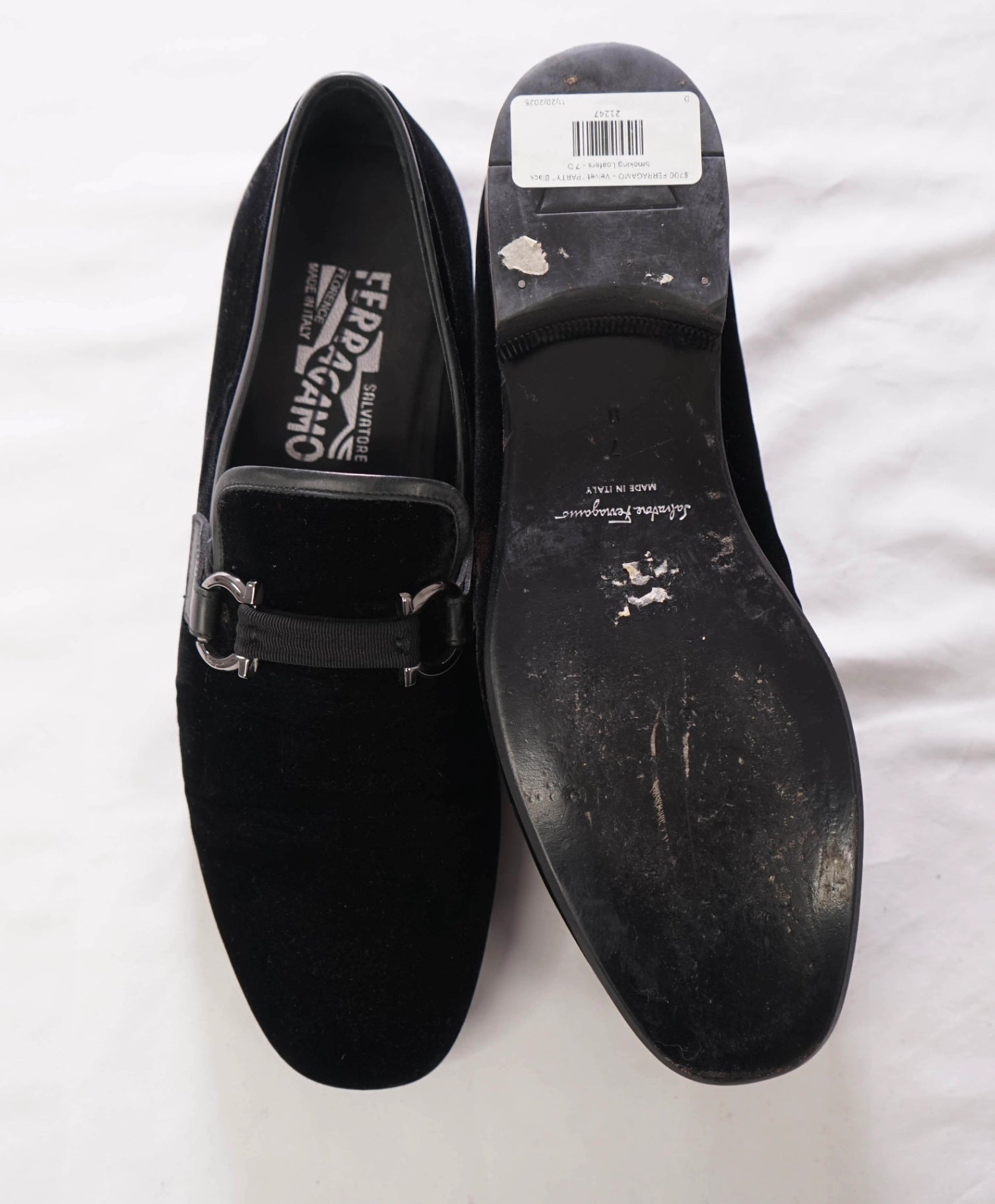 $700 FERRAGAMO - Velvet "PARTY" Black Smoking Loafers - 7 D