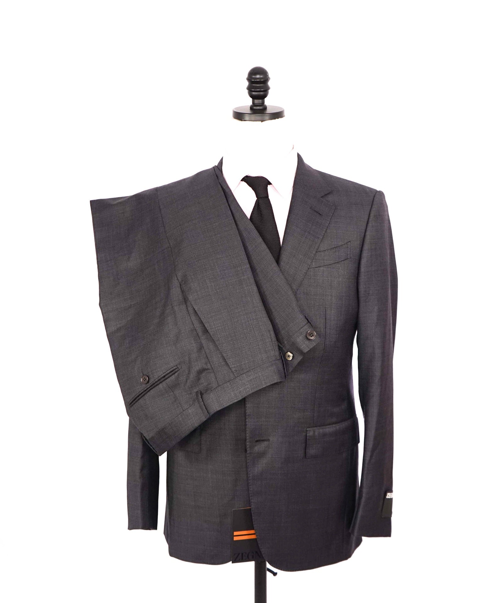 $4,590 ZEGNA - "TROFEO" Wool Gray Iconic 2-Btn Suit - 36R