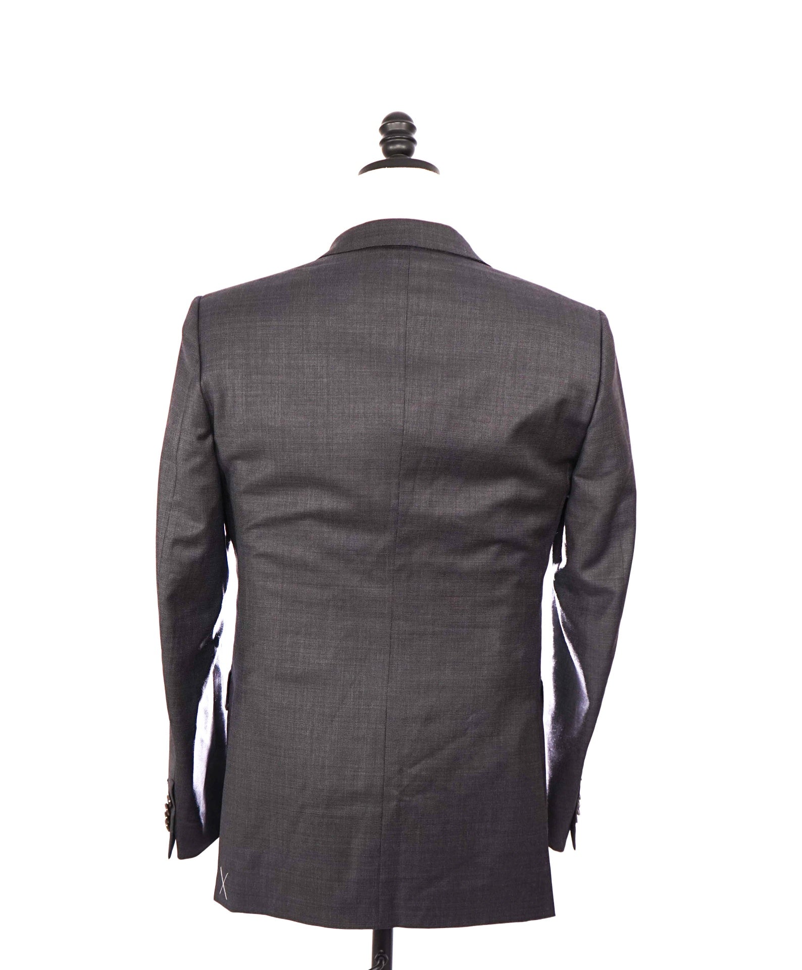 $4,590 ZEGNA - "TROFEO" Wool Gray Iconic 2-Btn Suit - 36R