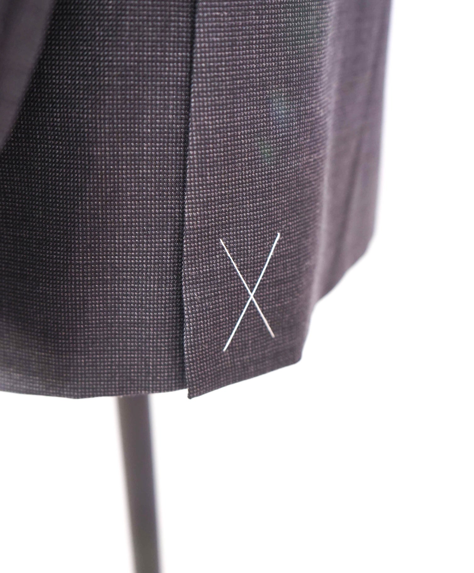 $4,590 ZEGNA - "TROFEO" Wool Gray Iconic 2-Btn Suit - 36R