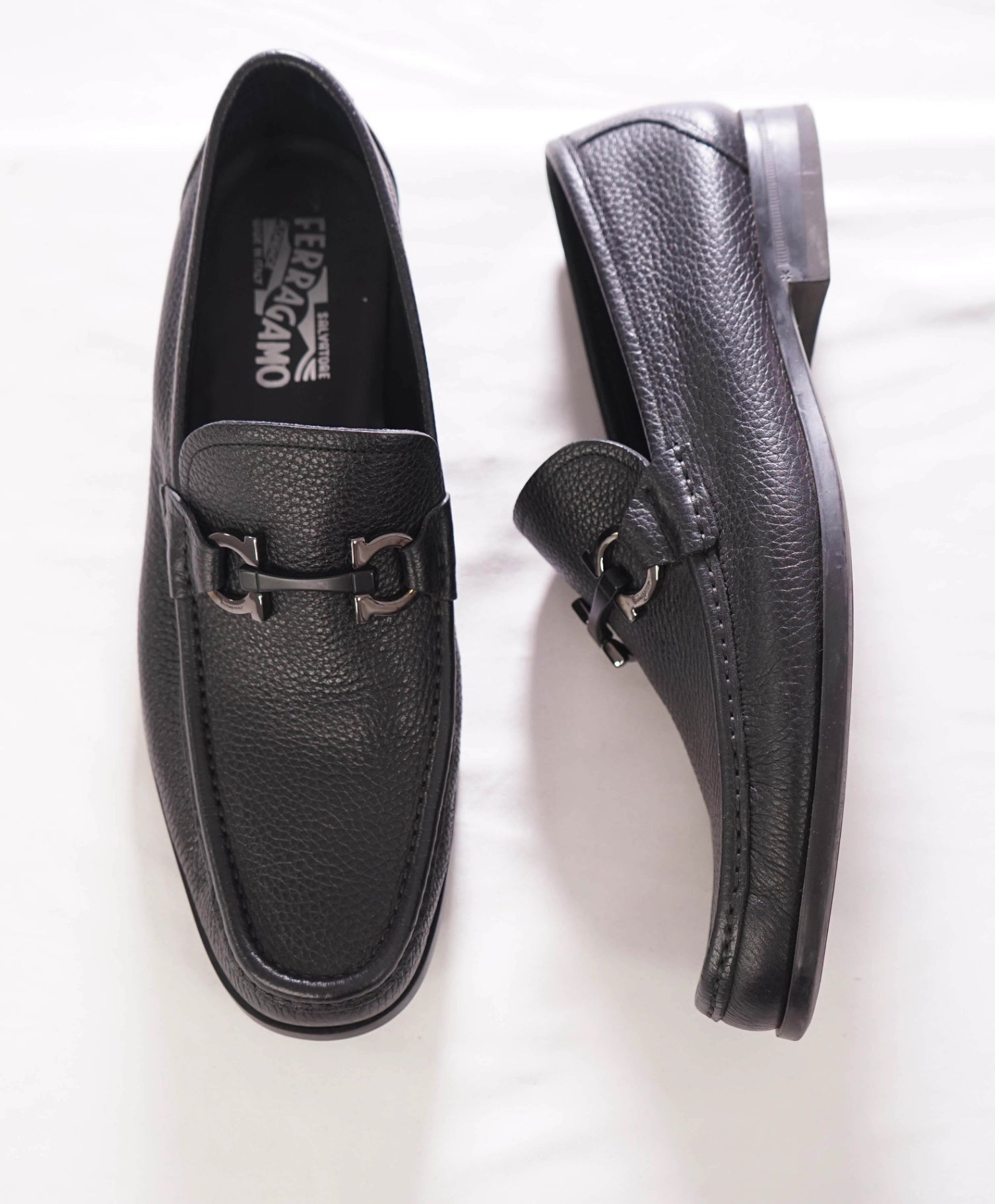 $850 SALVATORE FERRAGAMO - Leather Black Pebble Loafers - 10 D