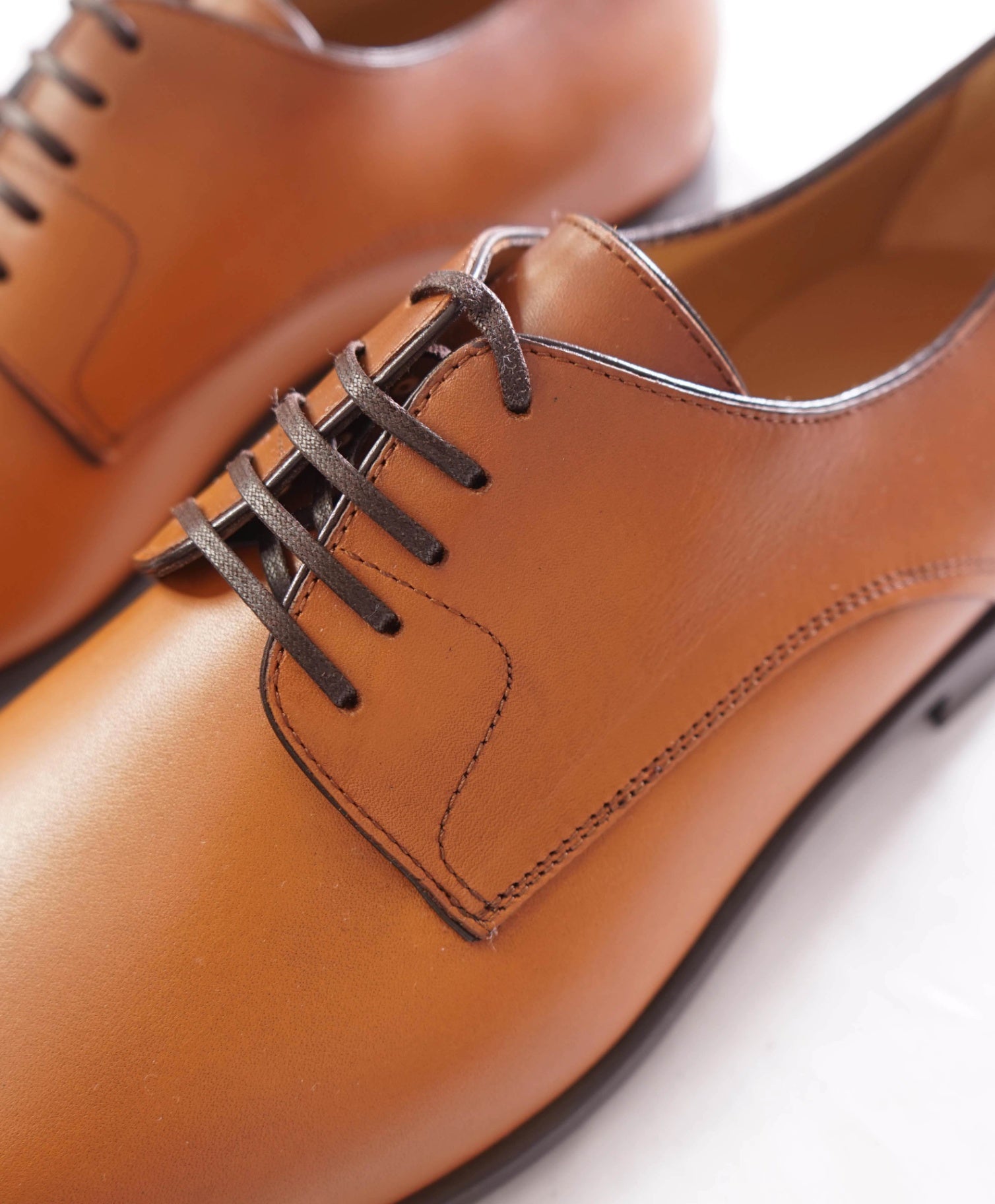 $880 FERRAGAMO - "FOSCO" Brown Leather Derby - 9 EE