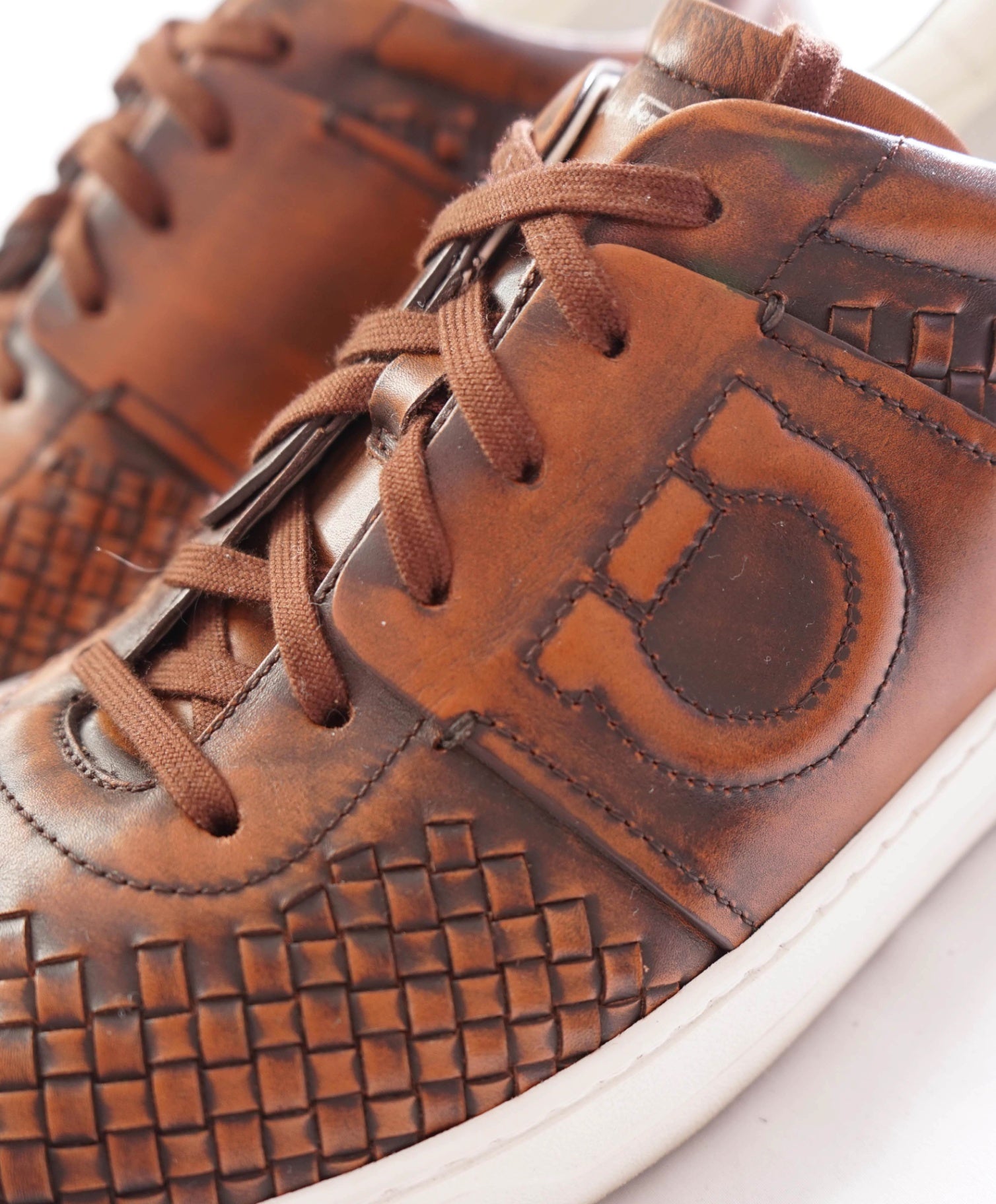 $850 FERRAGAMO - Brown "CULT 4" Woven Leather Sneakers - 11 M