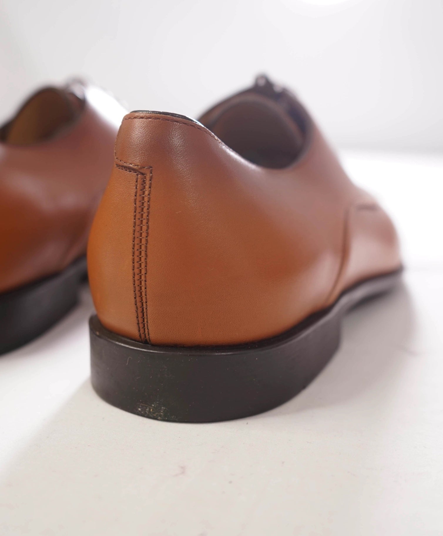 $880 FERRAGAMO - "FOSCO" Brown Leather Derby - 9 EE