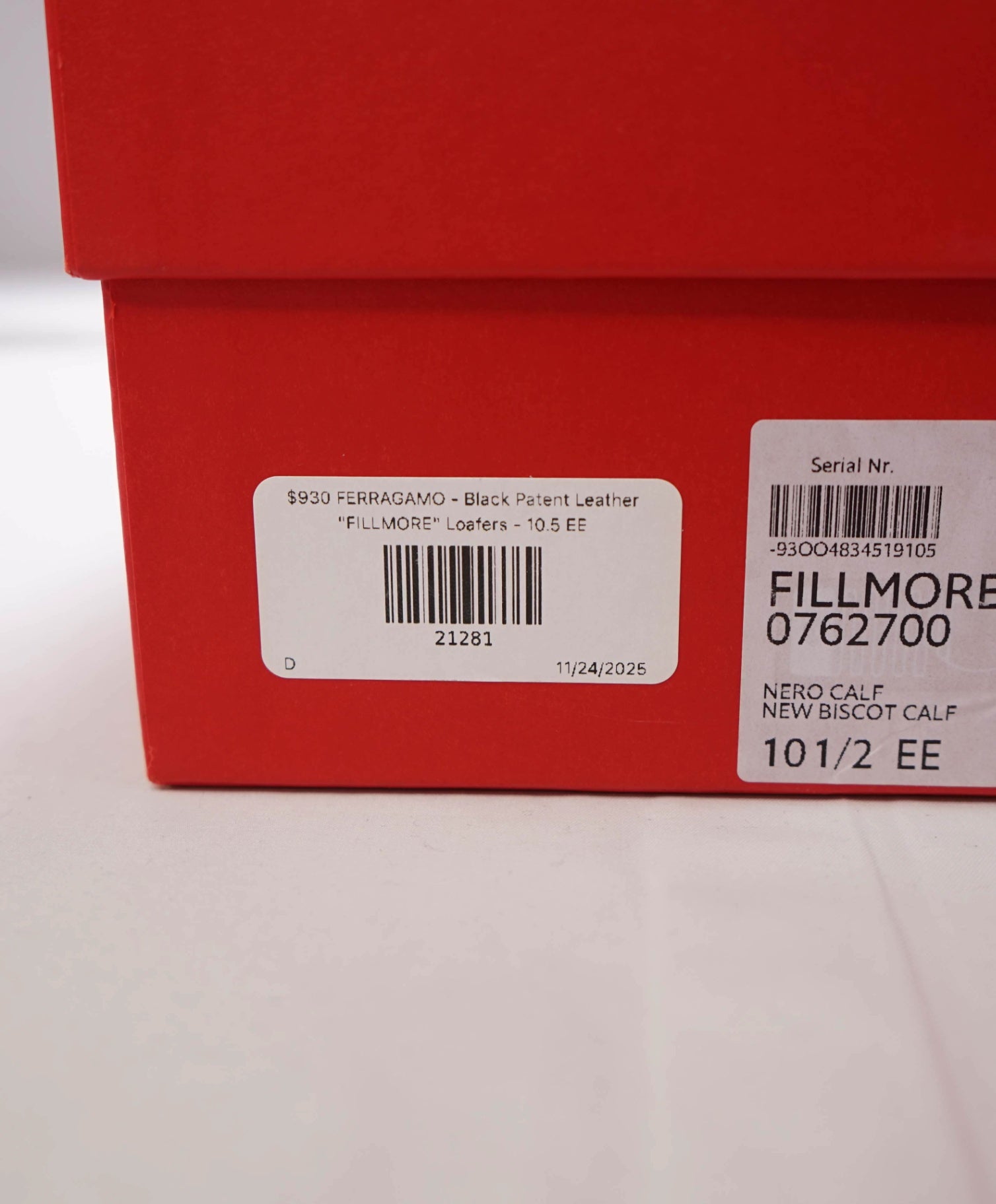 $930 FERRAGAMO - Black Leather "FILLMORE" Loafers - 10.5 EE