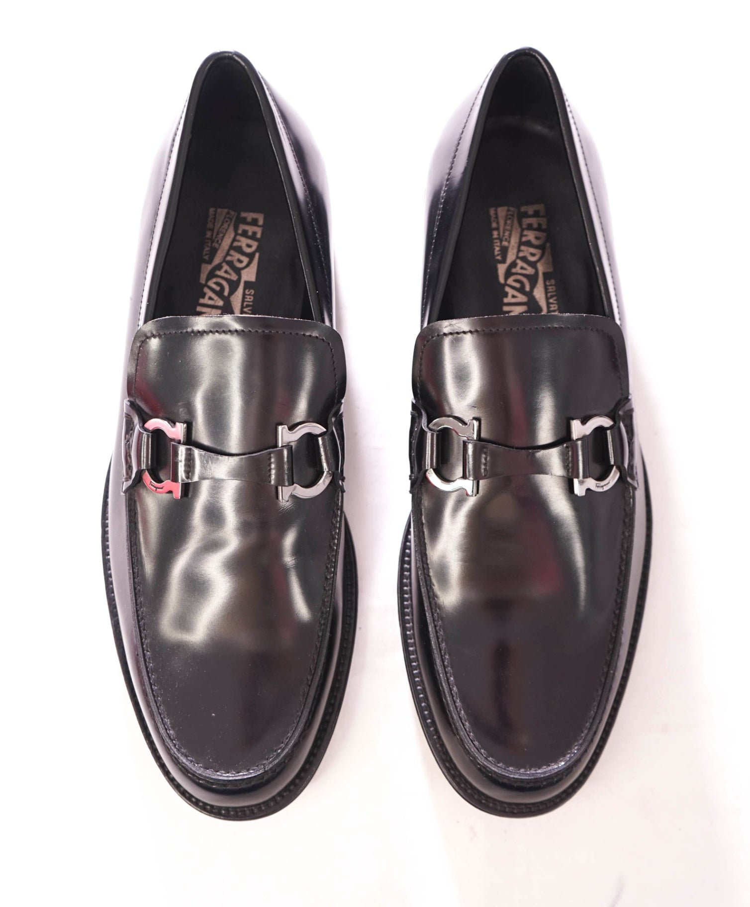 $850 FERRAGAMO - Black Leather GANCINI LOGO Bit Loafers - 8.5 E