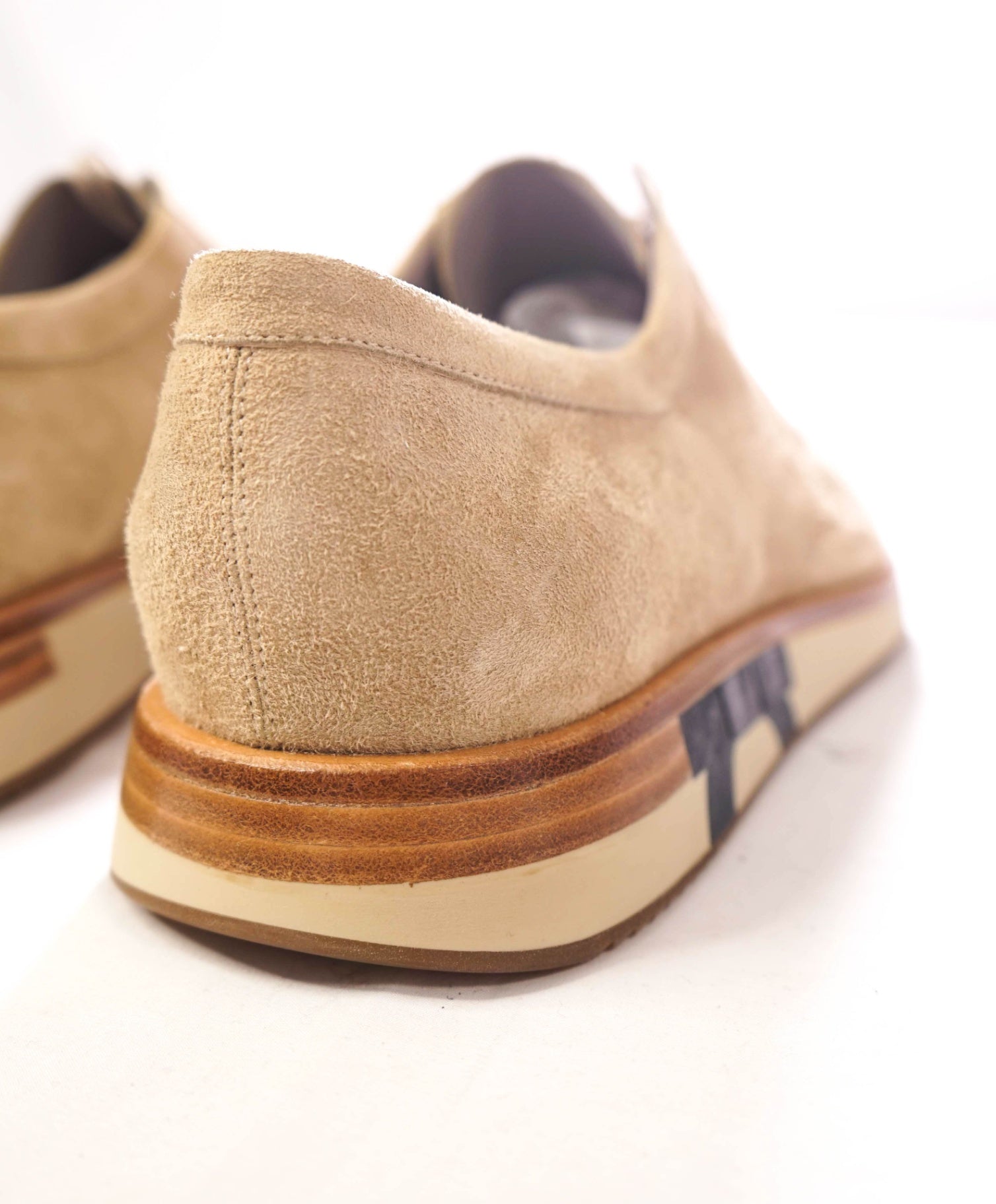 $880 FERRAGAMO - Tan Gancini Logo Suede "ALTAIR" Derby - 11.5 E