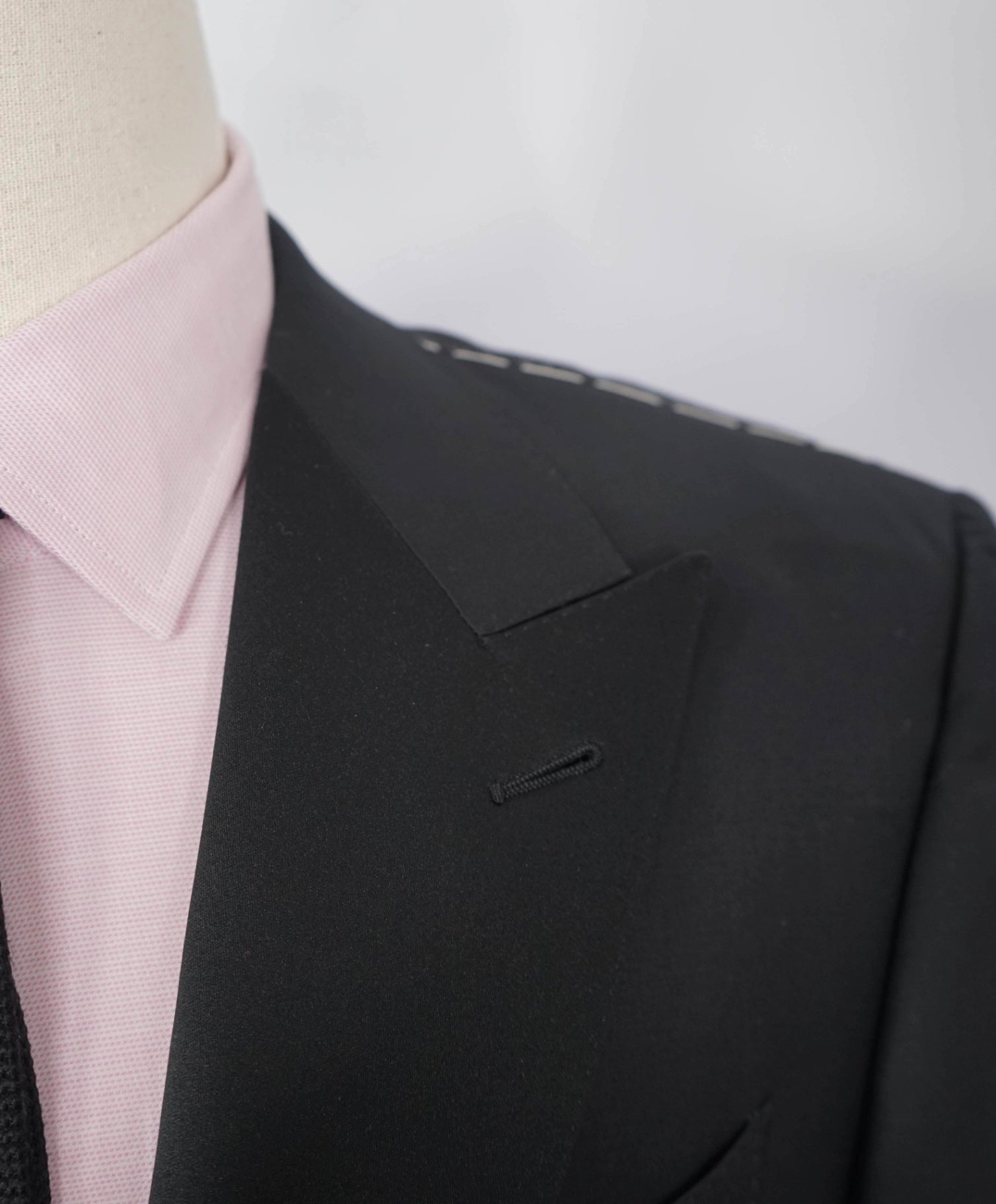 $3,995 ZEGNA - Black "SU MISURA 1/1" Wool Tuxedo Jacket - 44R