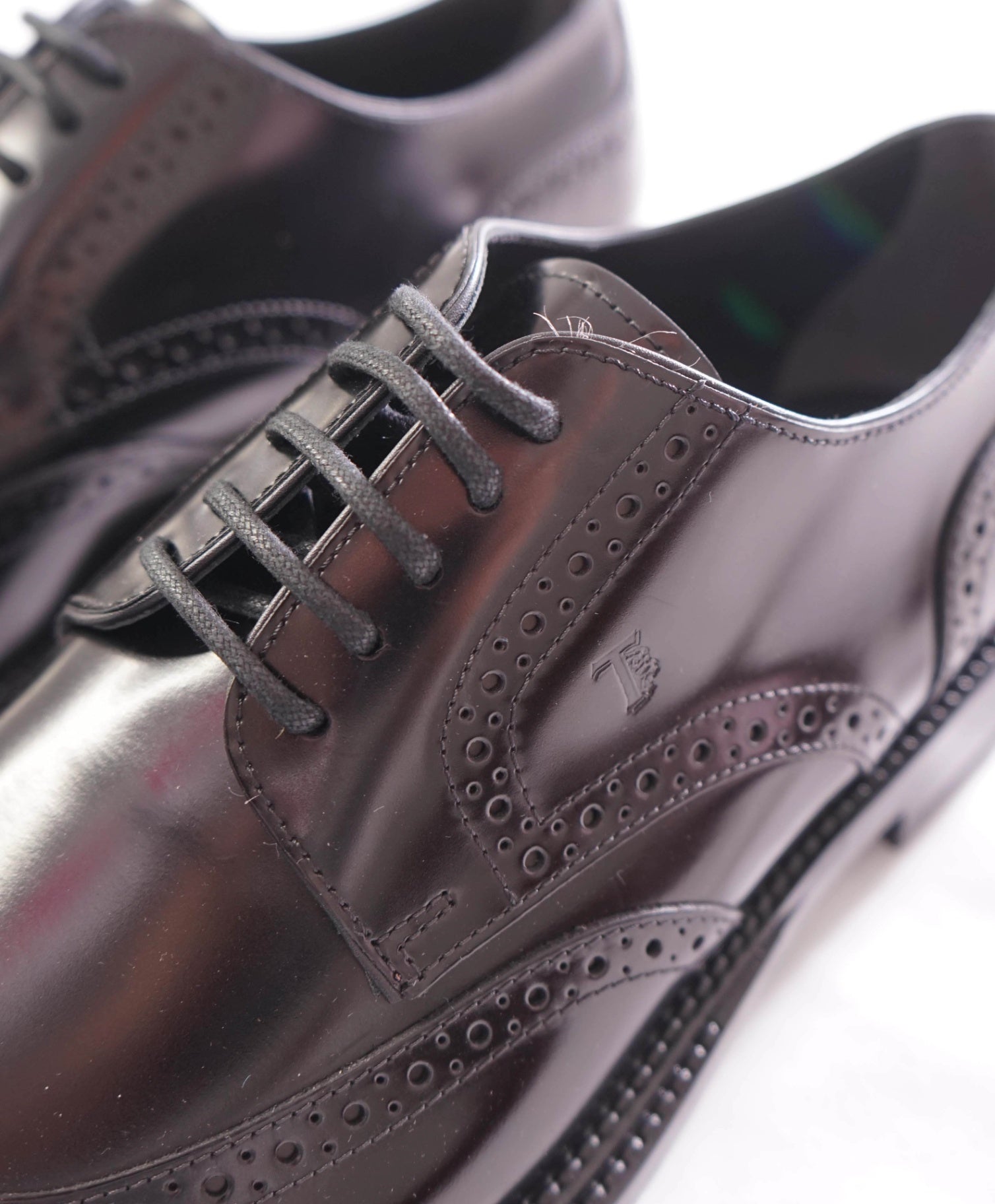 $750 TOD'S - Black Wingtip Leather Derby - US 8.5 (7.5UK)