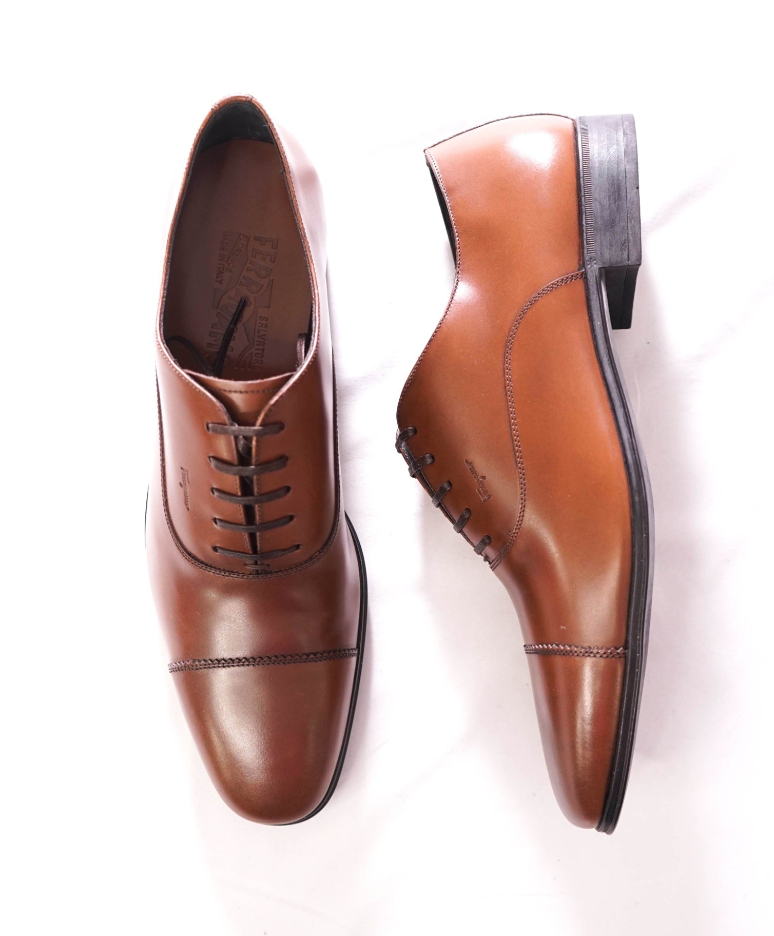 $1,090 FERRAGAMO - Brown Leather "REMIGIO" Oxfords - 8 D