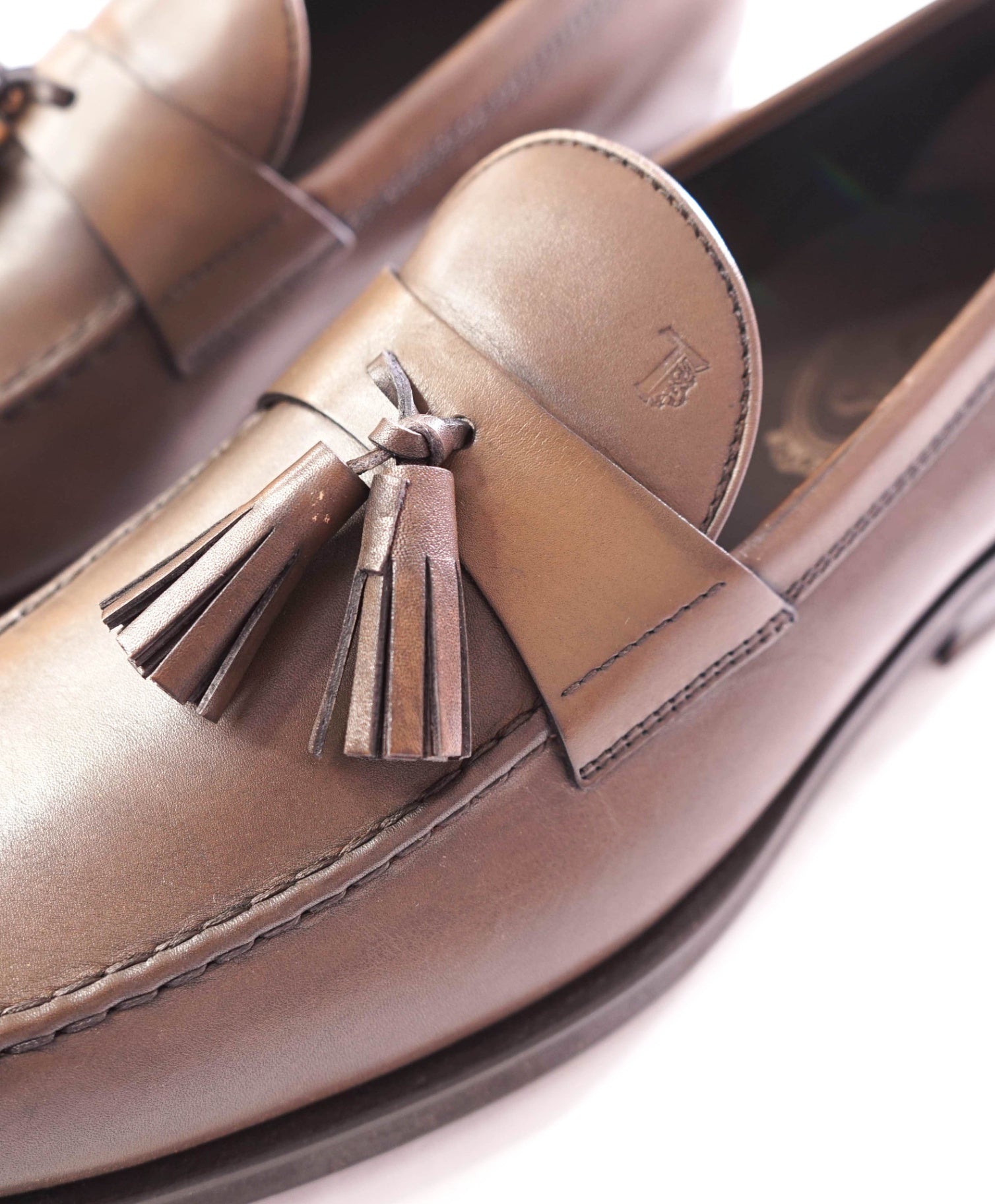 $675 TOD'S - Brown BOSTON Leather Tassel Loafers - US 10 (UK9)