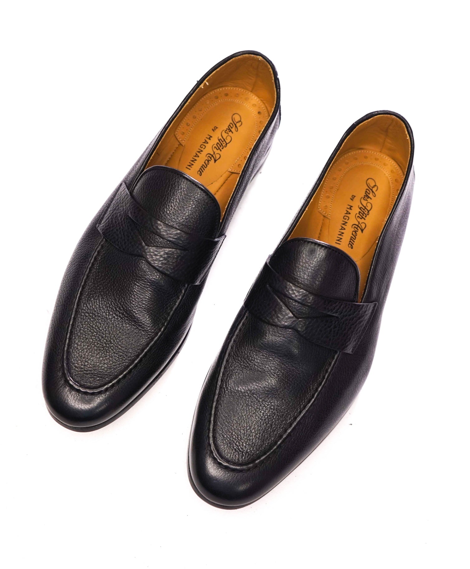 $498 MAGNANNI - Black Pebbled Leather Loafers - 9 M