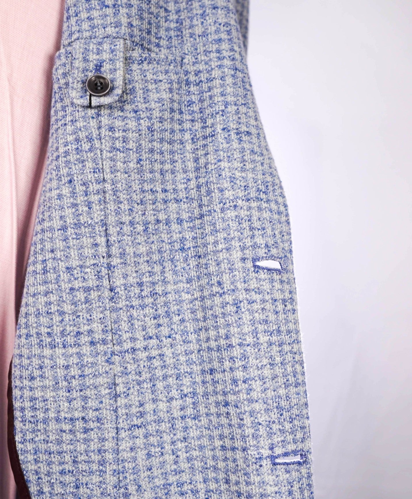 $1,895 CANALI - Textured Light Blue Cotton/Linen Sport Coat - 42R