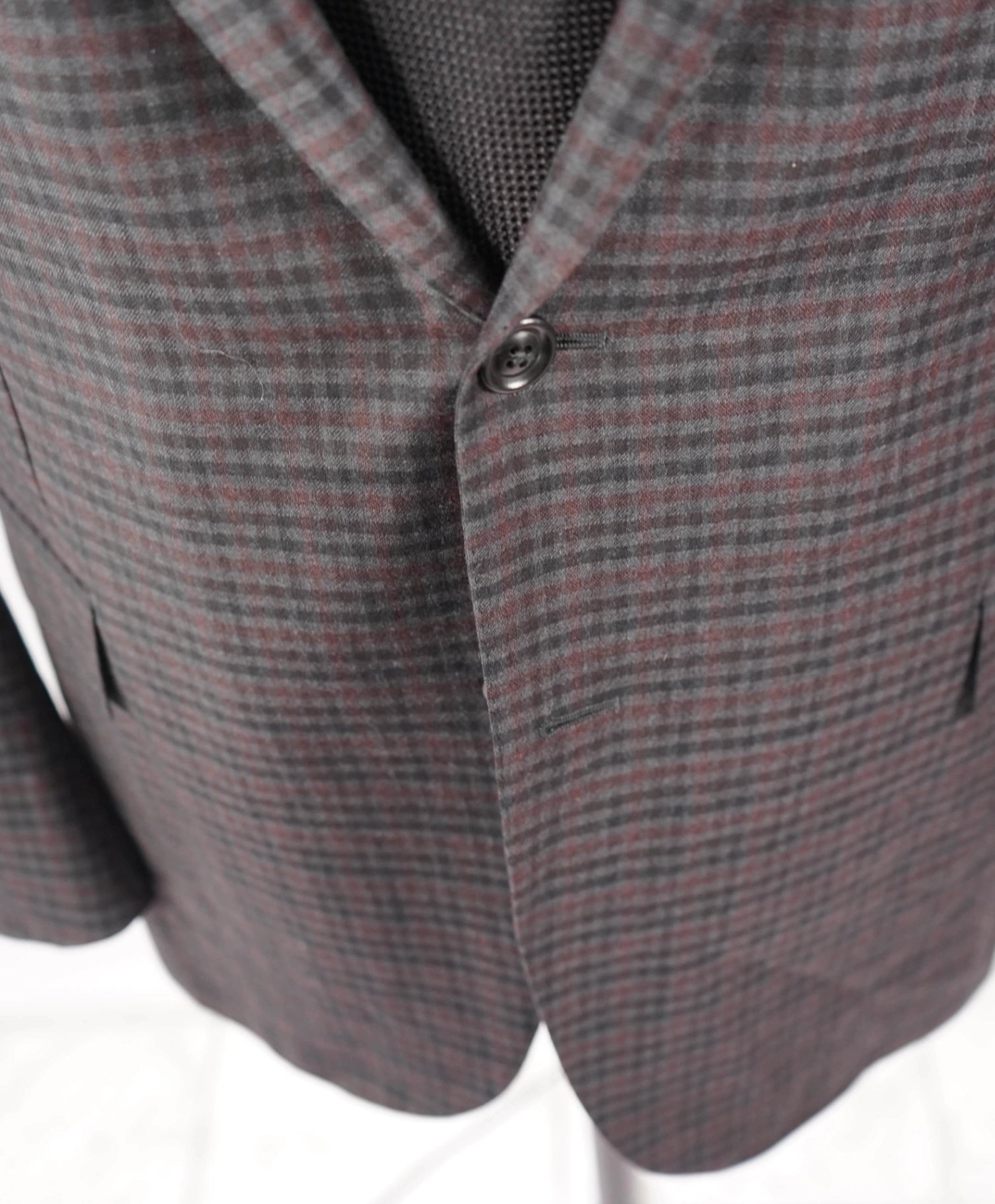 $3,290 ZEGNA - "TROFEO LIGHT" Gray / Red Check Wool Blazer - 48R