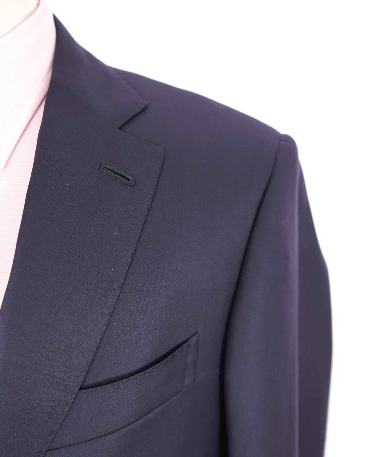 $3,995 ISAIA - Solid Navy Blue AQUASPIDER 160's Wool Suit - 38R