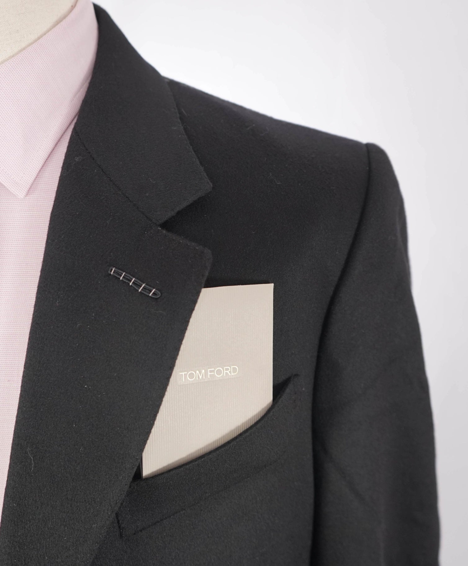 $7,990 TOM FORD - Solid Black 100% Cashmere Top Coat - 44R