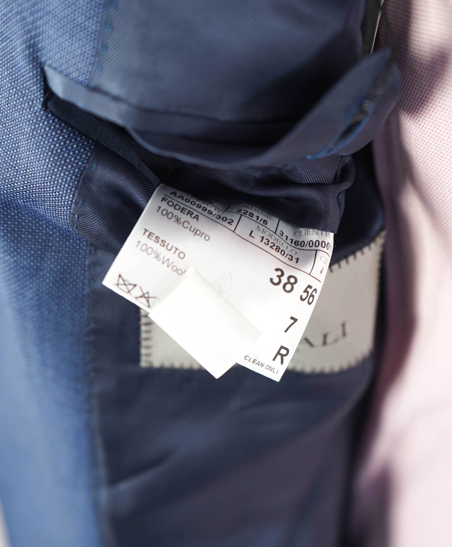 $1,895 CANALI - "WATER RESISTANT" Blue Birdseye Wool Blazer - 46R